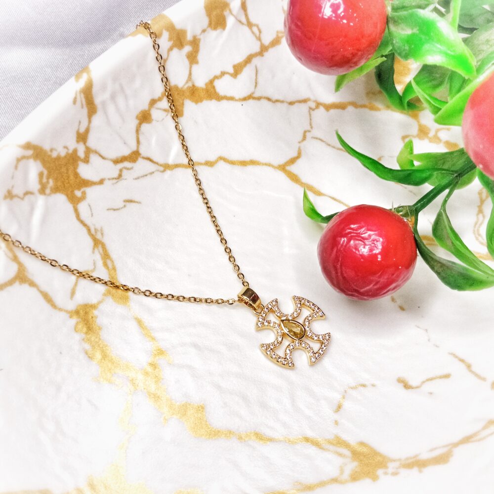 Elara Necklace