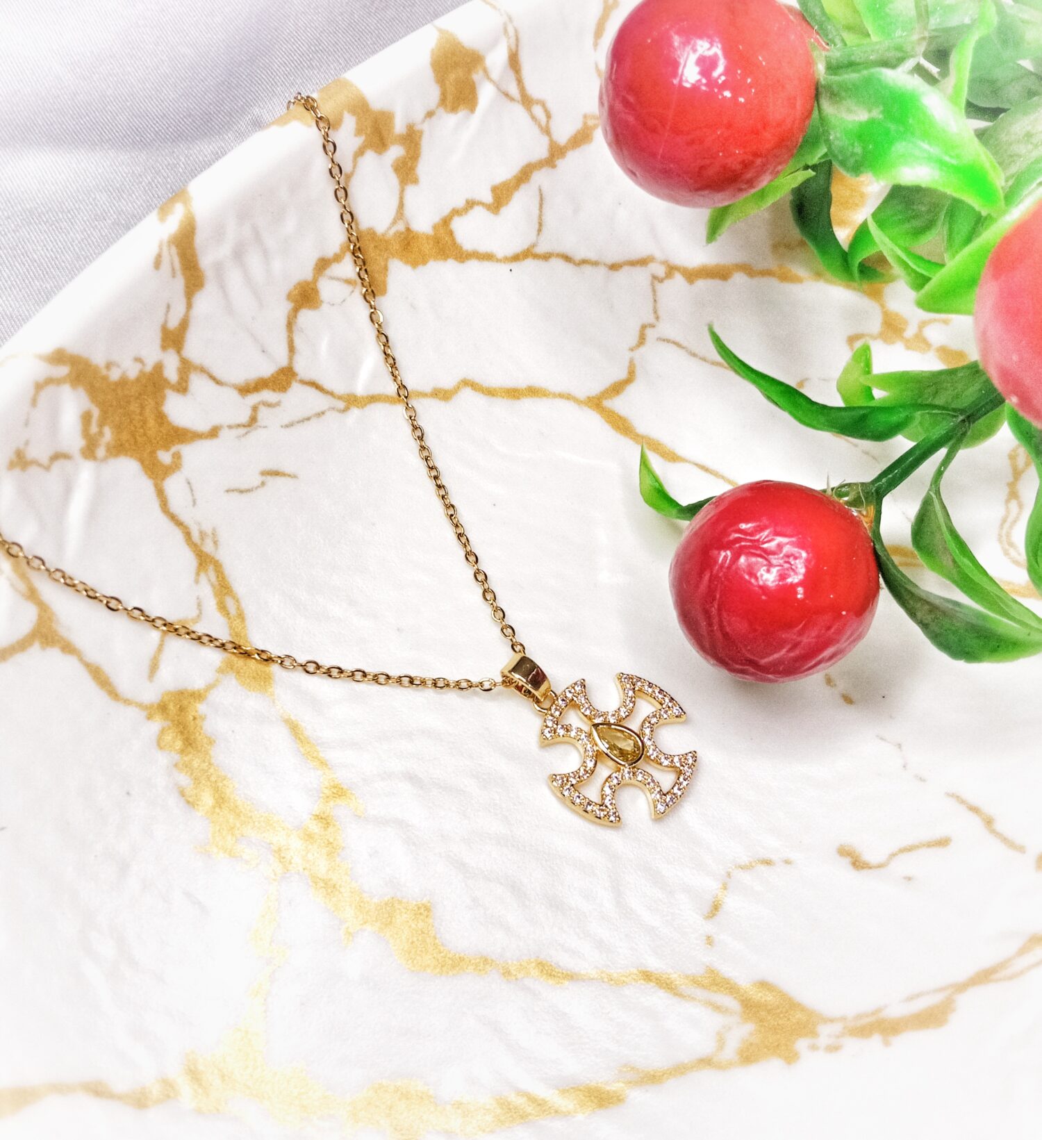 Elara Necklace