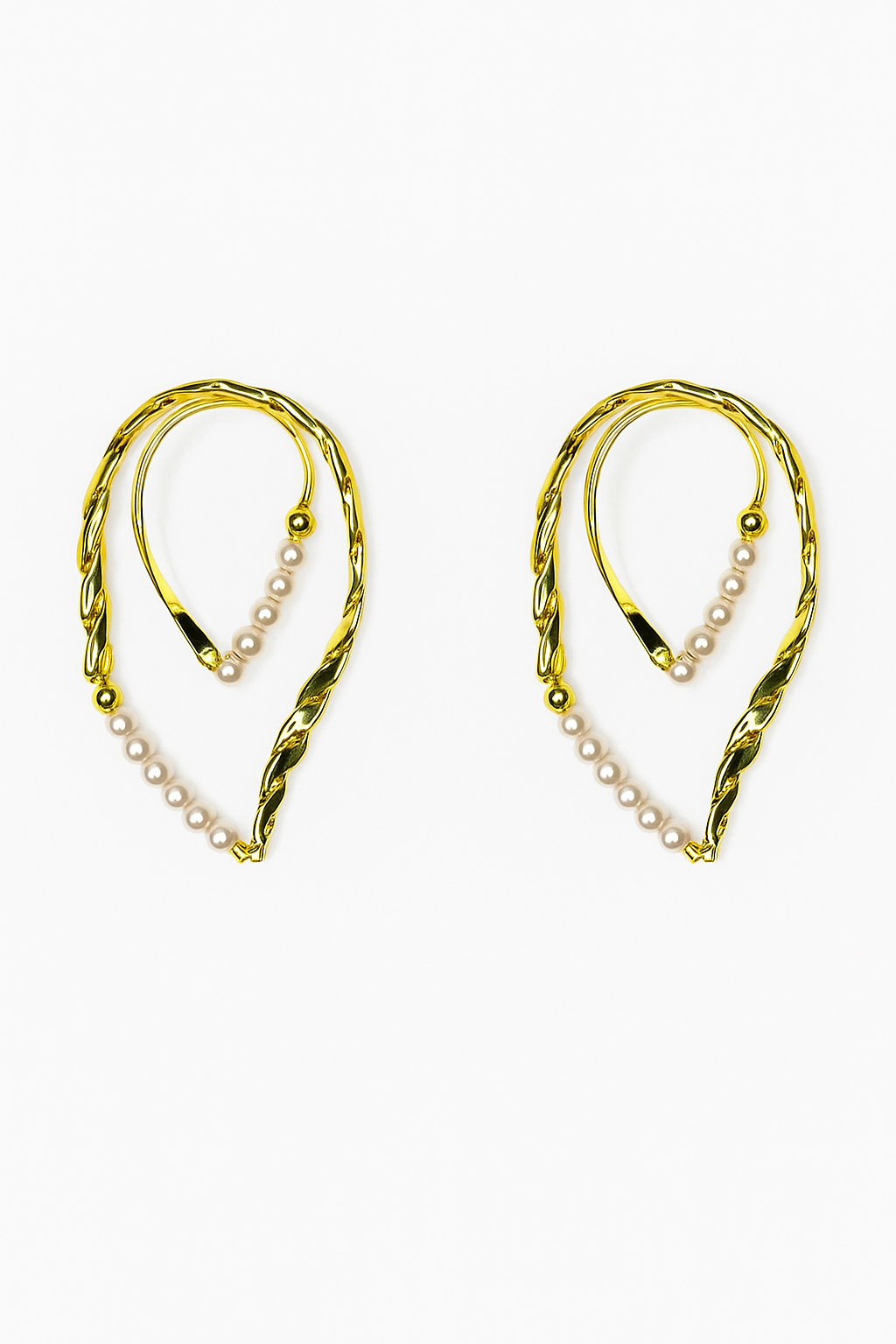 Ann Statement Pearl Earrings