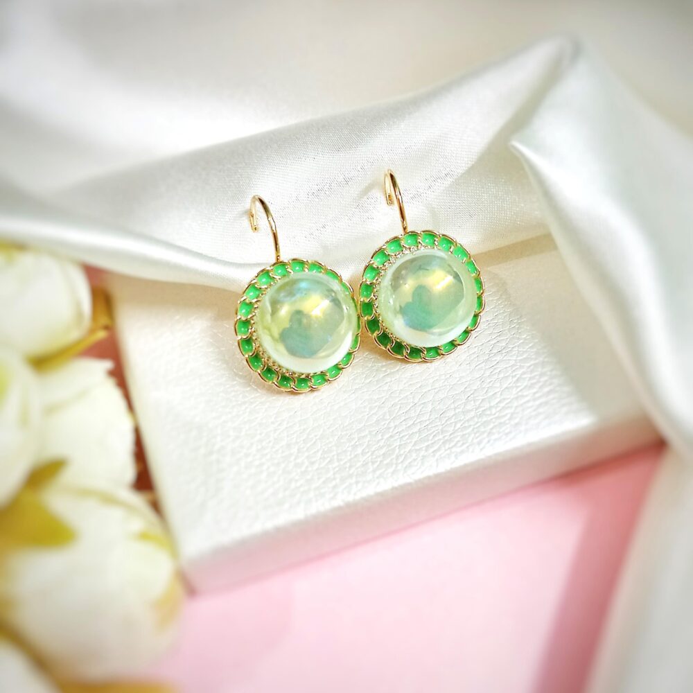Zora Pearl Stud Earrings (Green)