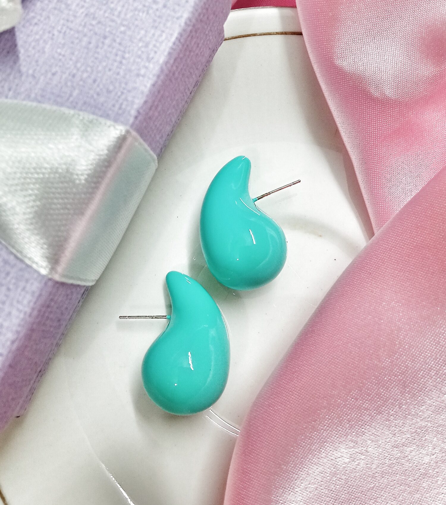 Funky Teardrop Stud Earrings (Turquoise)