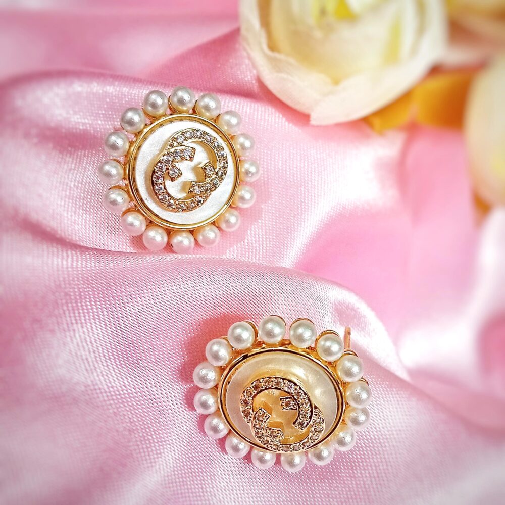 Coco MOP Stud Earrings (White)