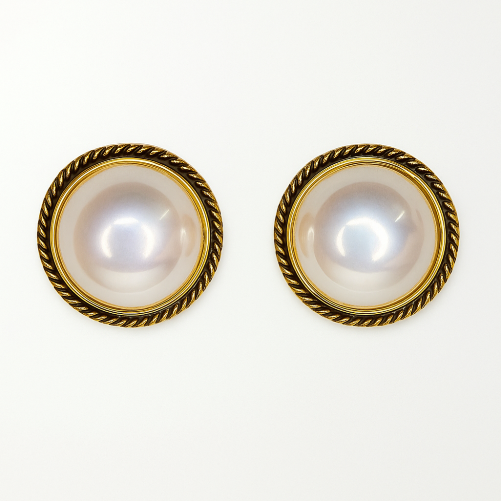 Dane Pearl Stud Earrings (Antique Gold Polish)