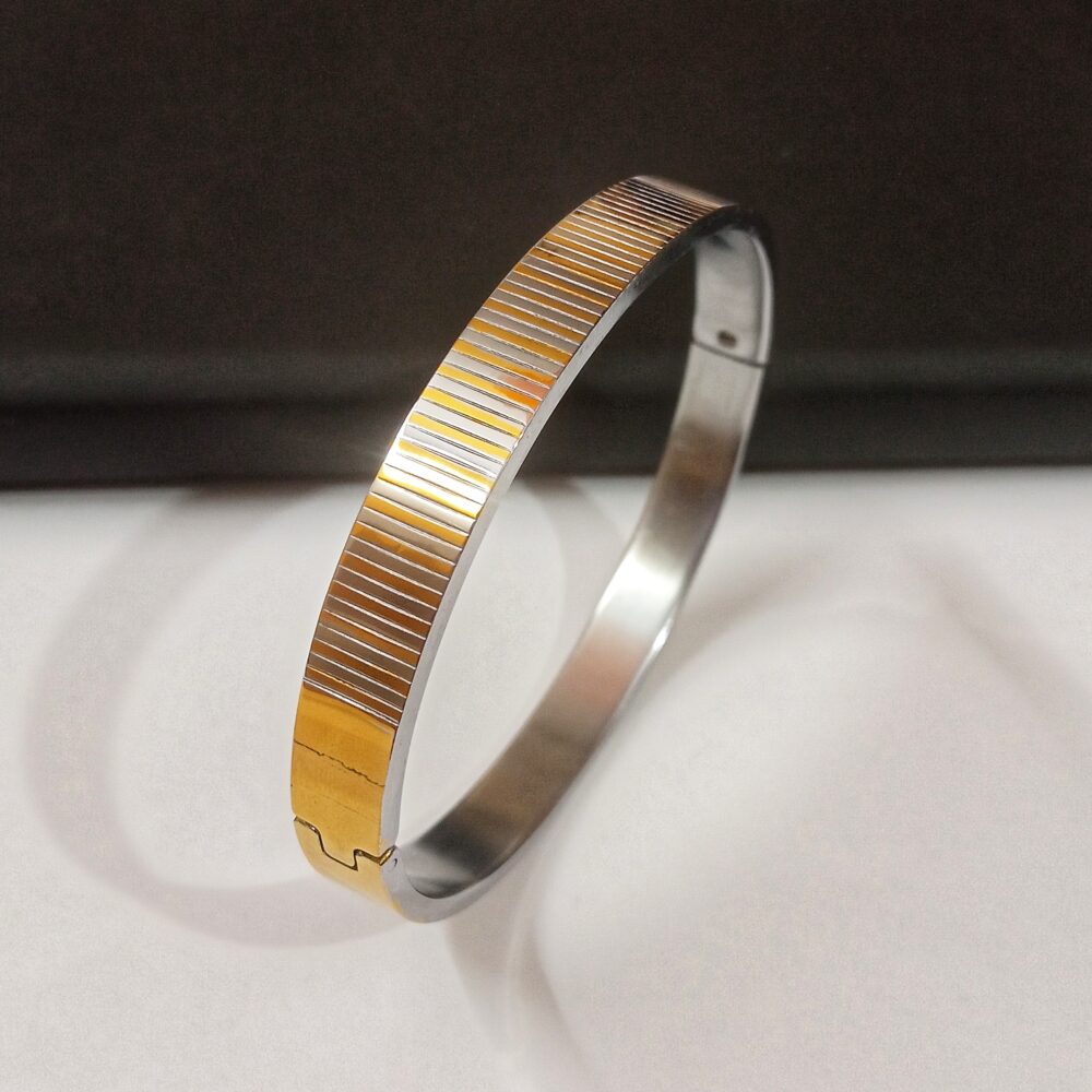 Echelon Cuff