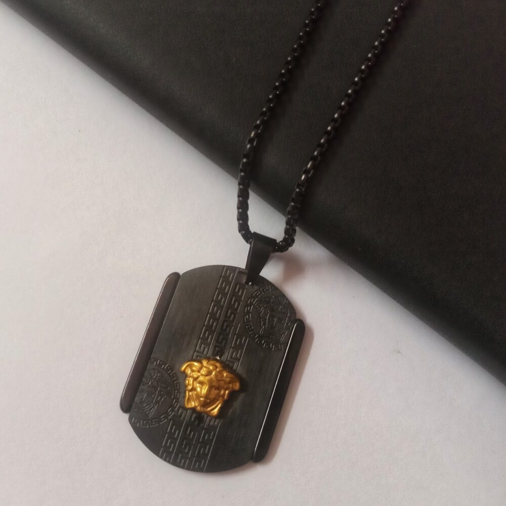 Titan Crest