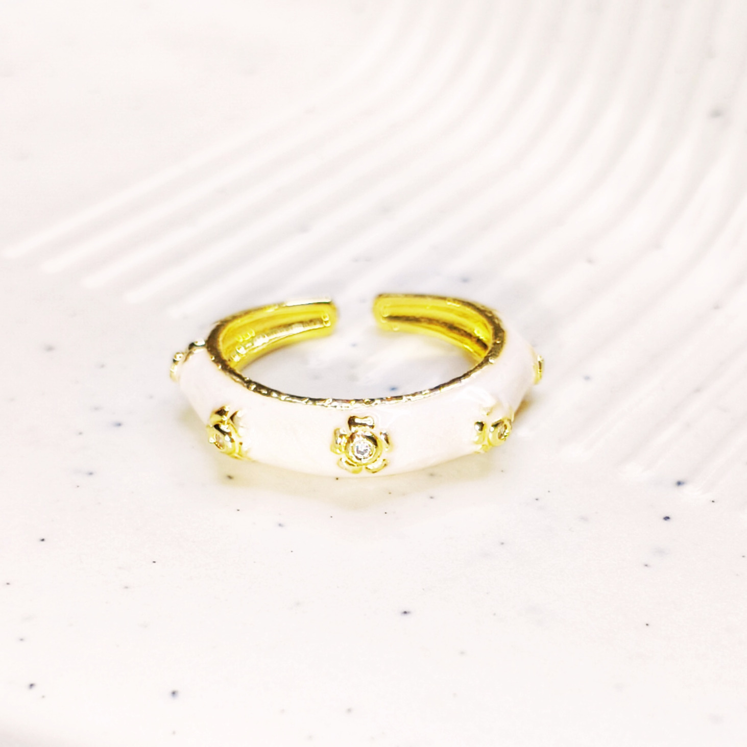 Ivory Bloom Ring - Image 2