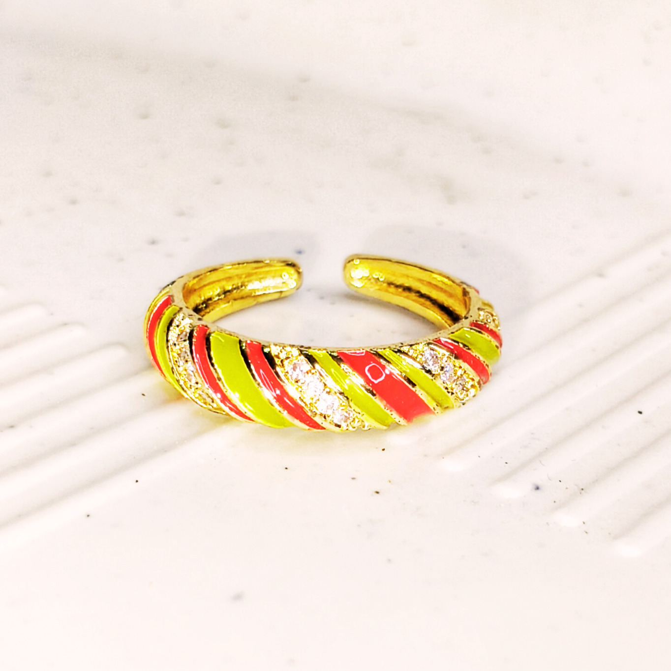 Festive Pop Ring - Image 2